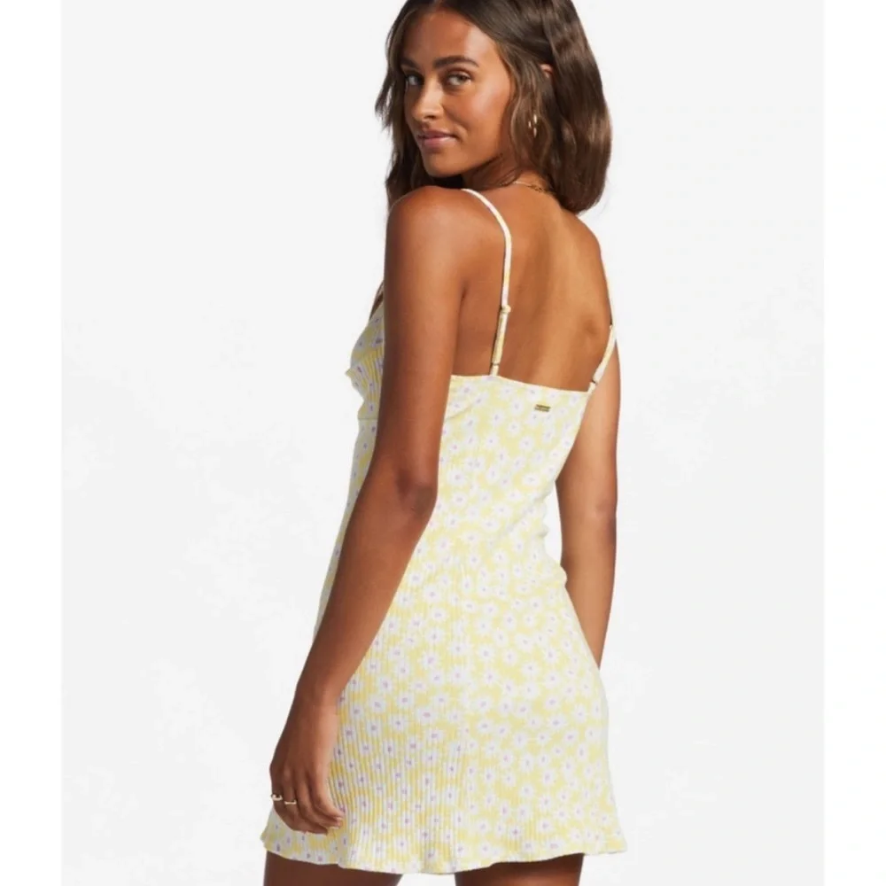 🔥🔥BILLABONG - SUNNY GARDEN RIB KNIT DRESS🔥🔥 - Picture 7 of 8
